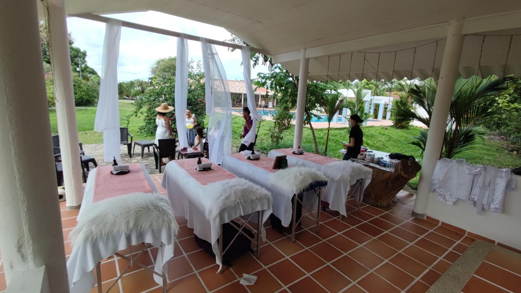 Hotel Campestre Mastranto Granja Campo Alegre ภายนอก รูปภาพ