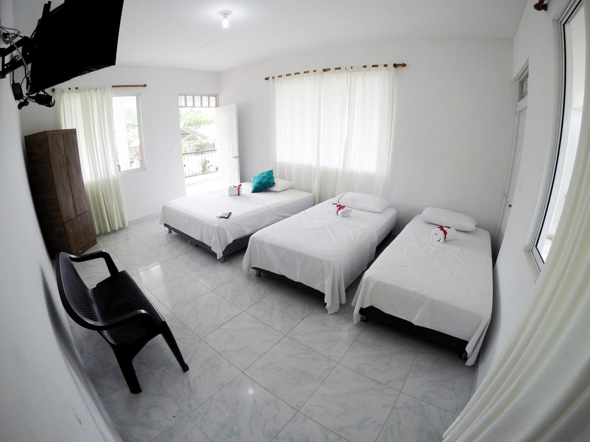 Hotel Campestre Mastranto Granja Campo Alegre ภายนอก รูปภาพ