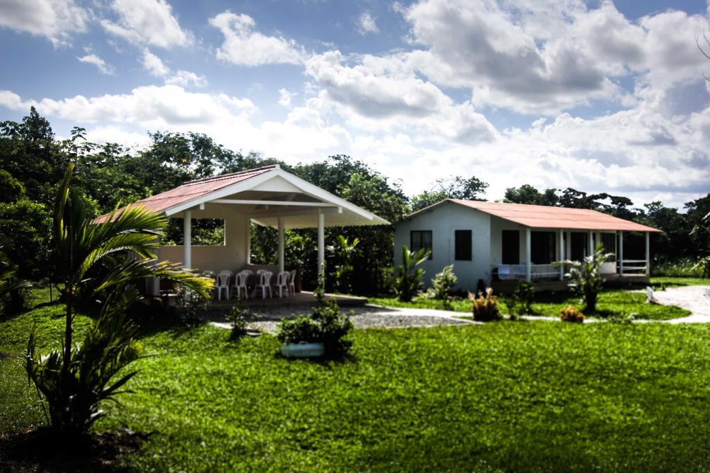 Hotel Campestre Mastranto Granja Campo Alegre ภายนอก รูปภาพ